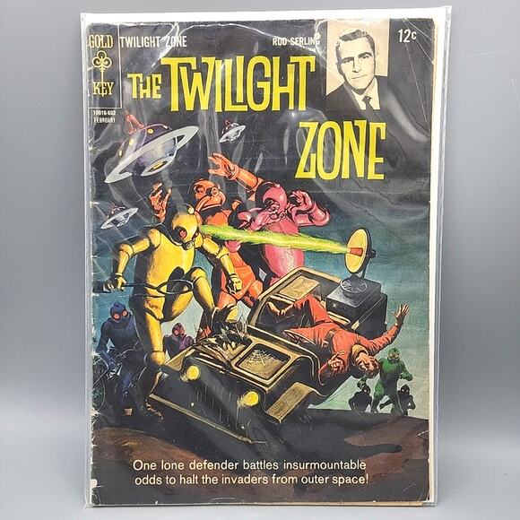 The Twilight Zone # 14, Gold Key, 1966 UFO COVER Silver Age Acceptable - Picture 1 of 11